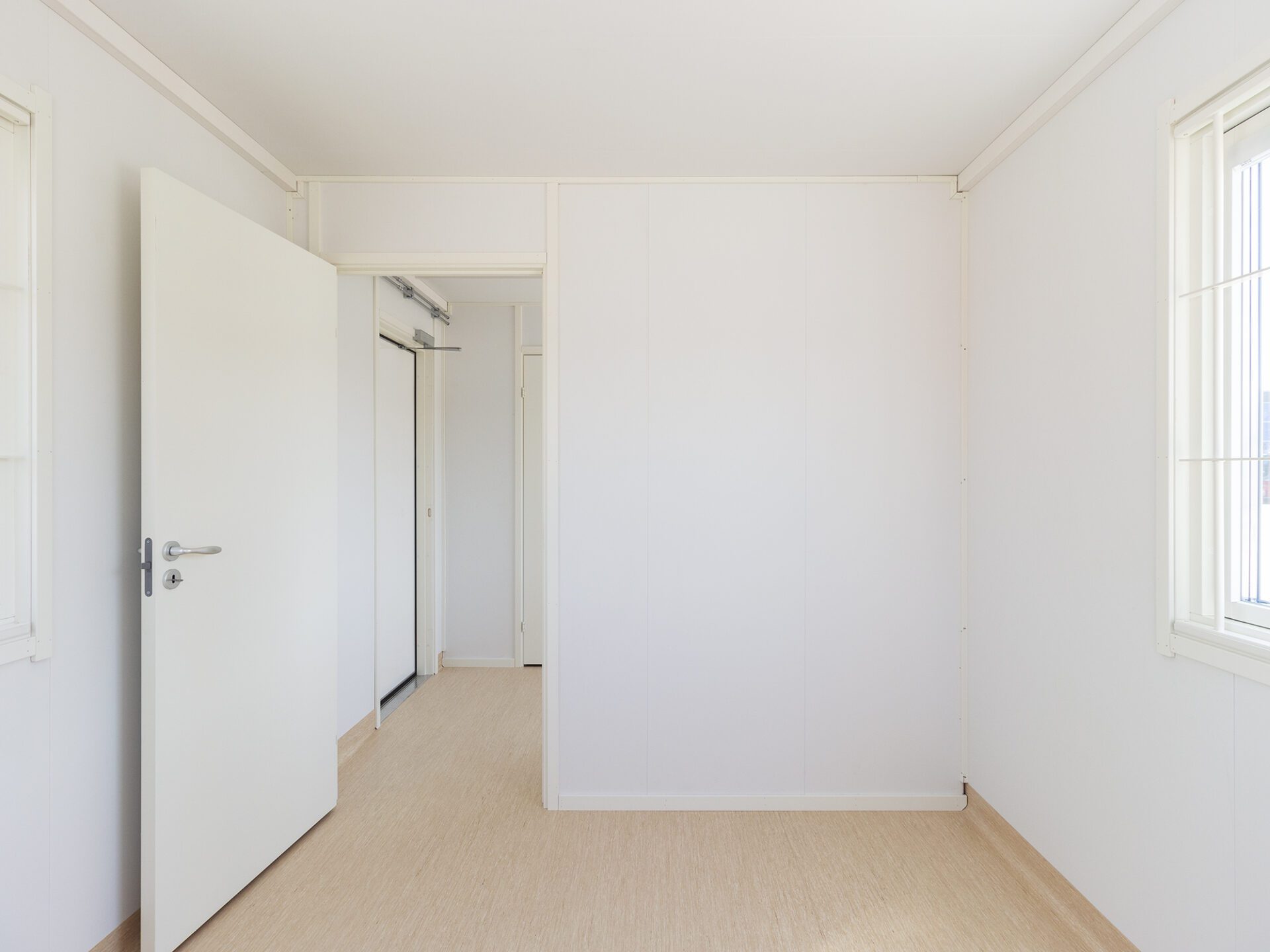 Kontorsbod med WC och pentry - Bild 6