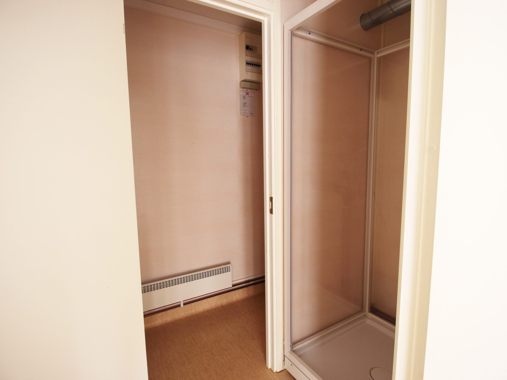 Beg. kontorsbod med WC/dusch - Bild 6