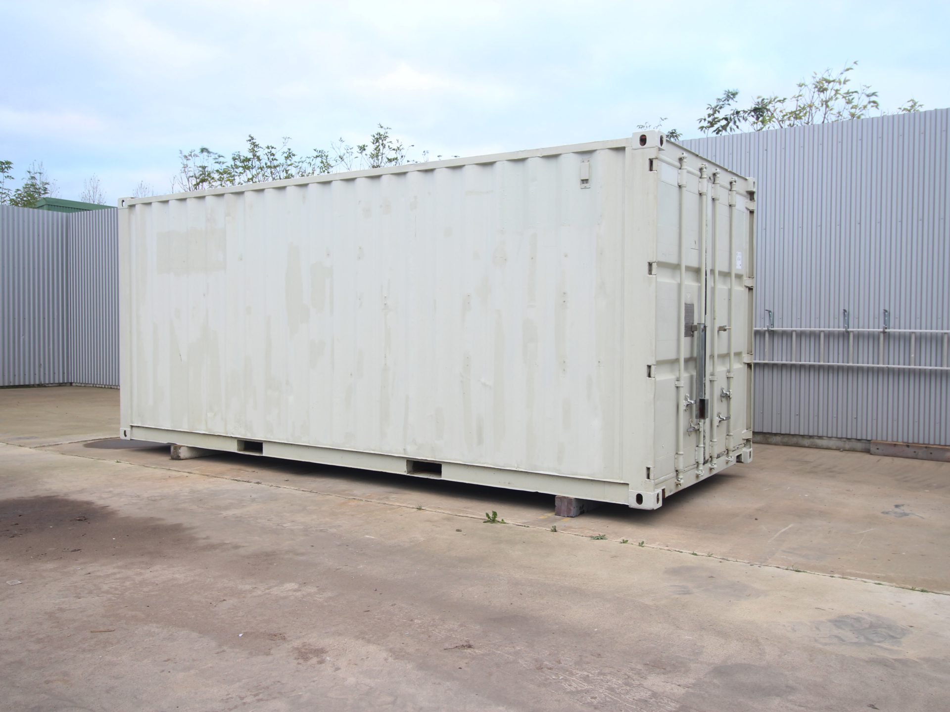 Beg. isolerad 20 fots Förrådscontainer