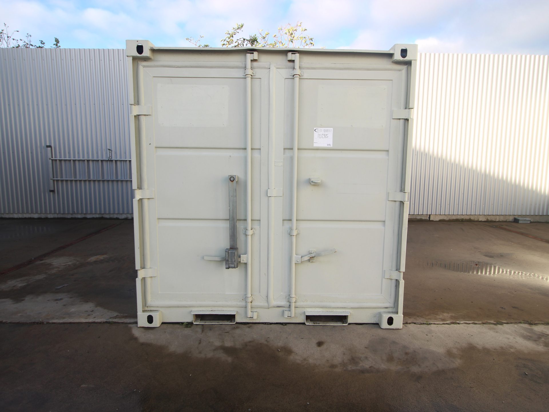 Beg.Förrådscontainer 8 fot
