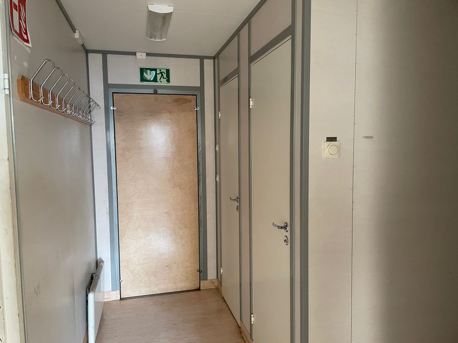 Beg. sanitetsbod med 3 wc / 2 duschar. - Bild 5