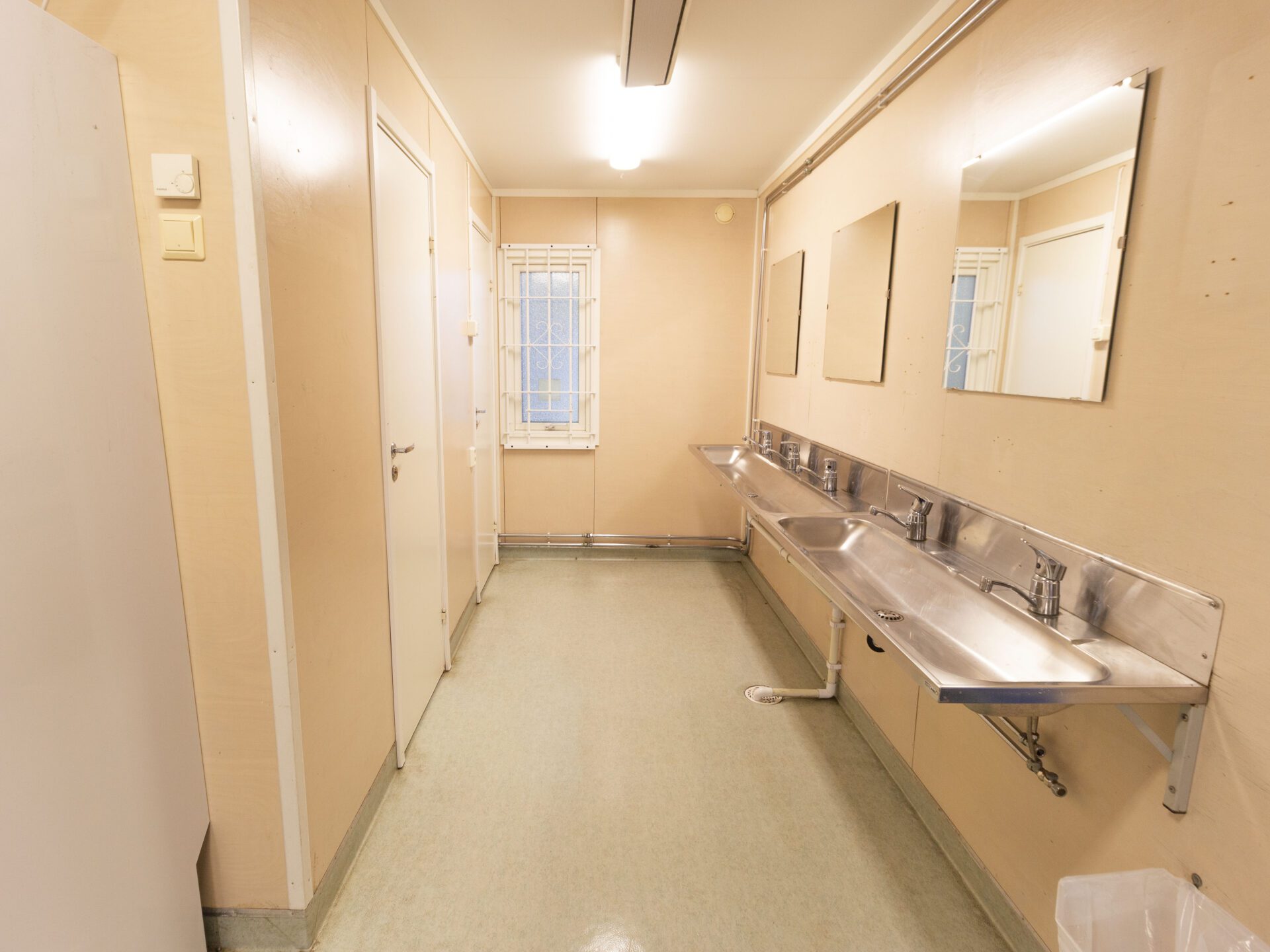 Beg. sanitetsbod med Wc och dusch - Bild 8