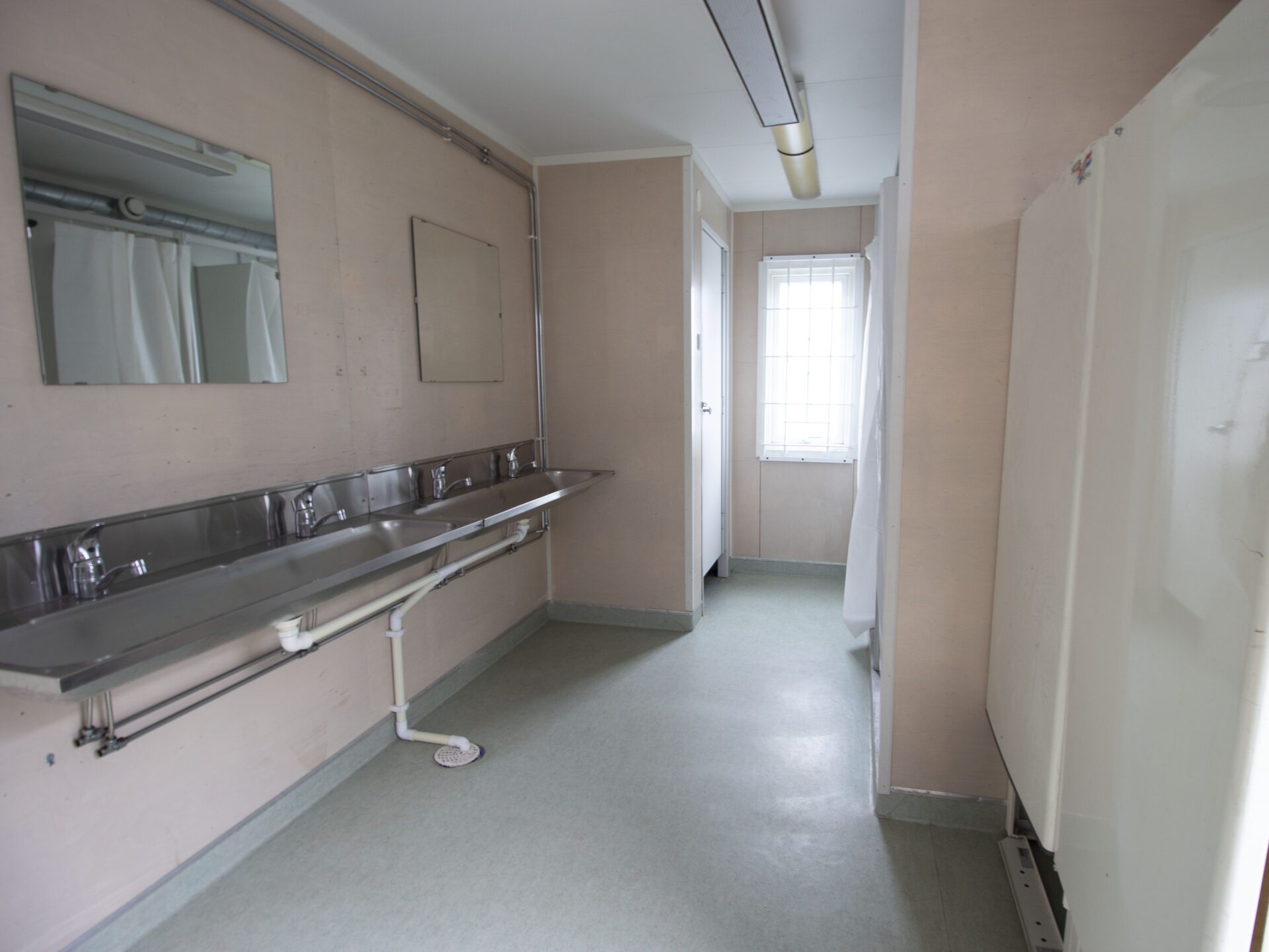 Beg. sanitetsbod med Wc och dusch - Bild 3