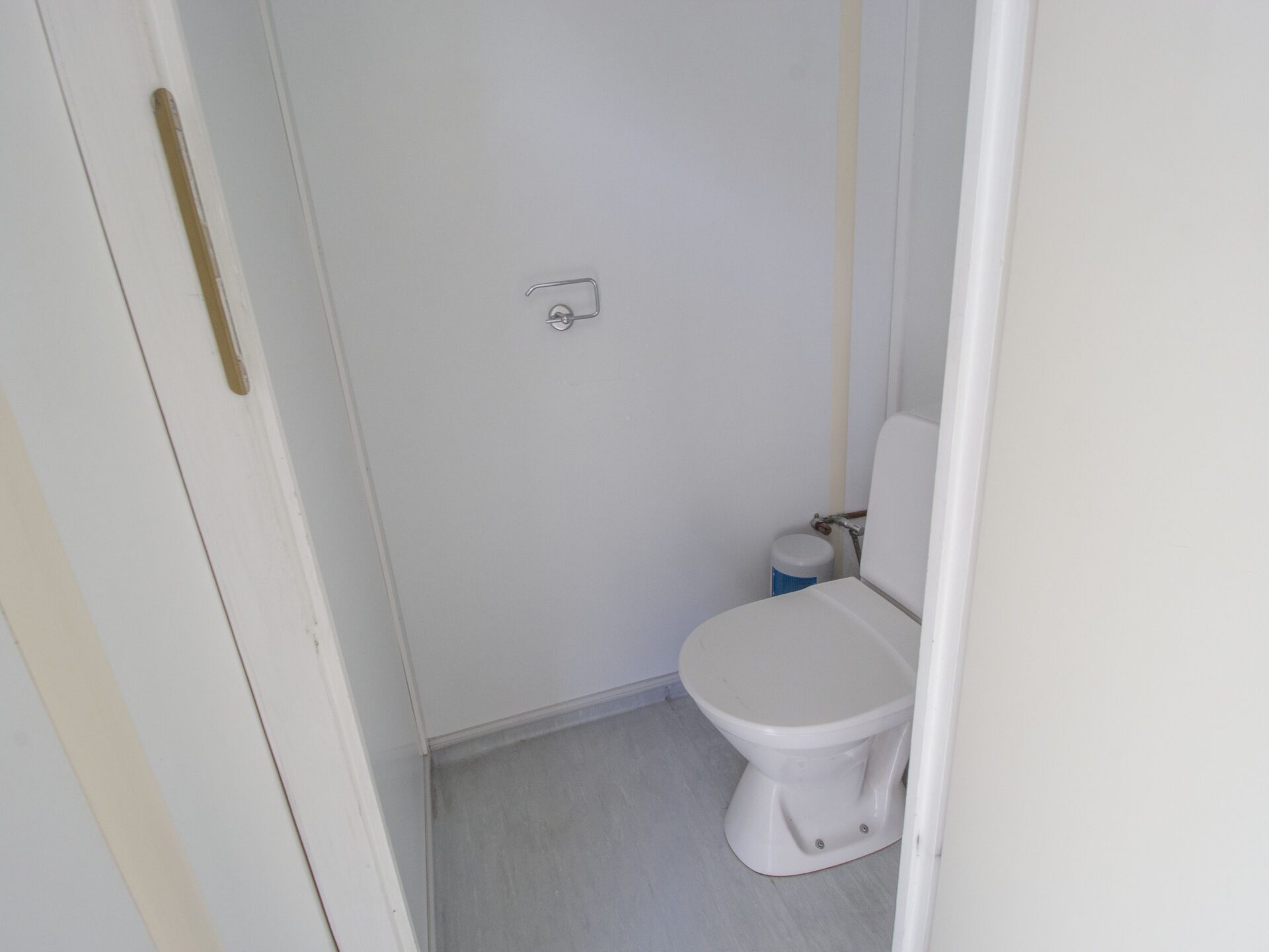 Beg. Stålmoduler 3st för omklädningsrum - Bild 12