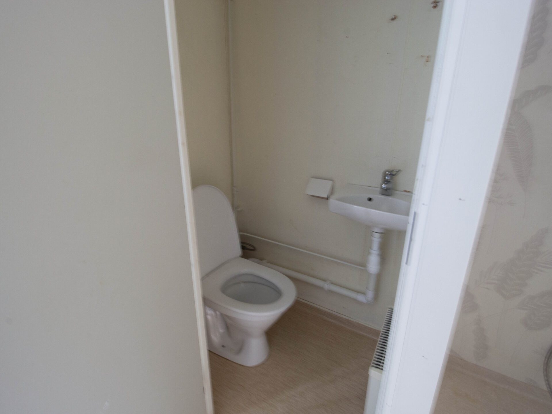 beg. Personalbod för 4 personer med WC och kök - Bild 9