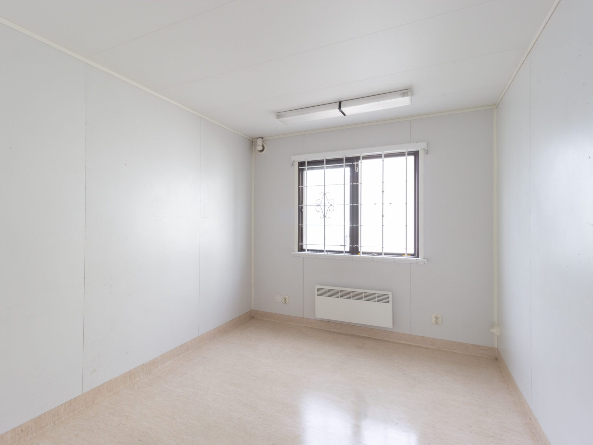 Beg. kontorsbod med 2 rum - Bild 4