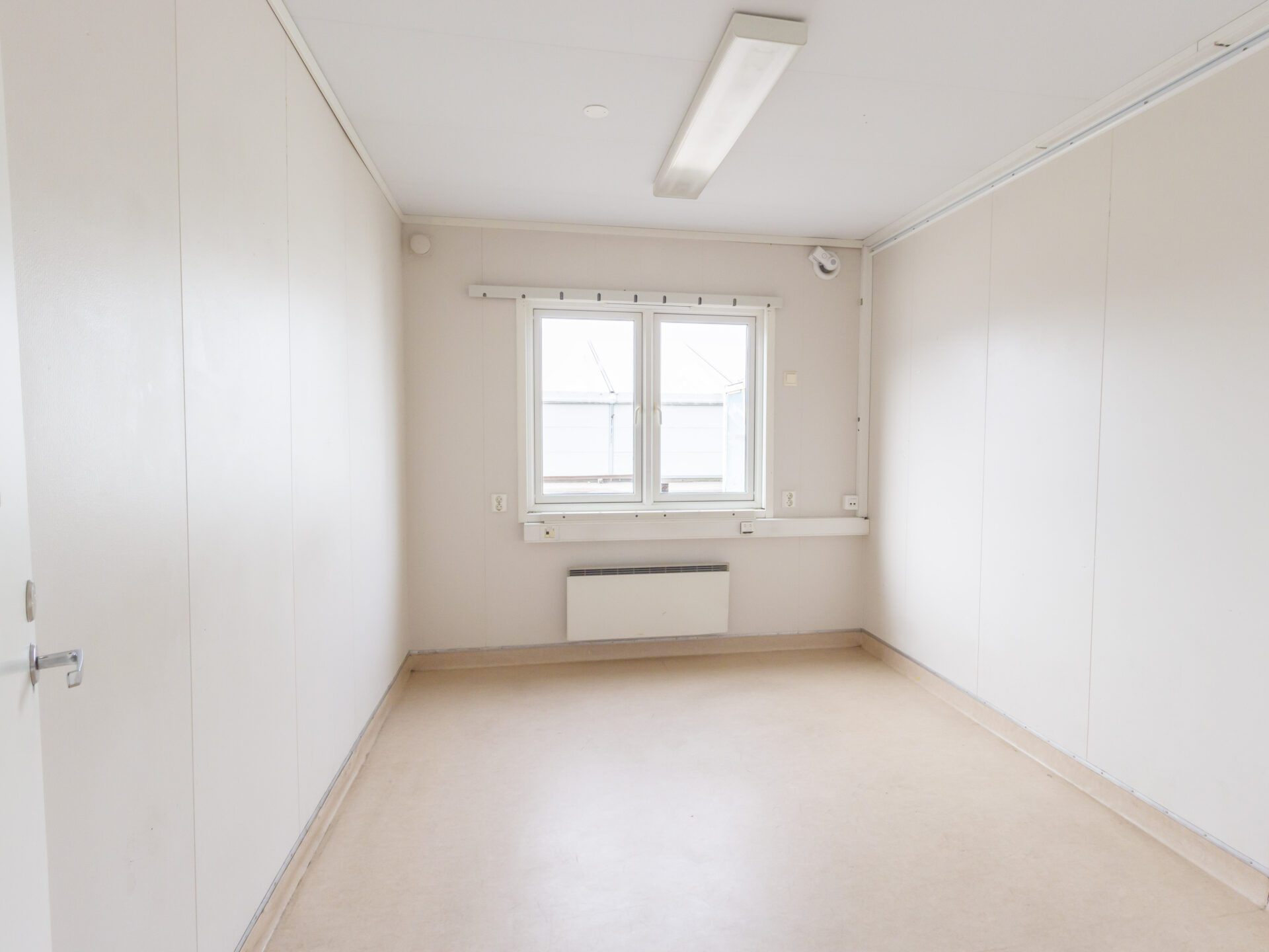 Beg. kontorsbod med 2 rum - Bild 2