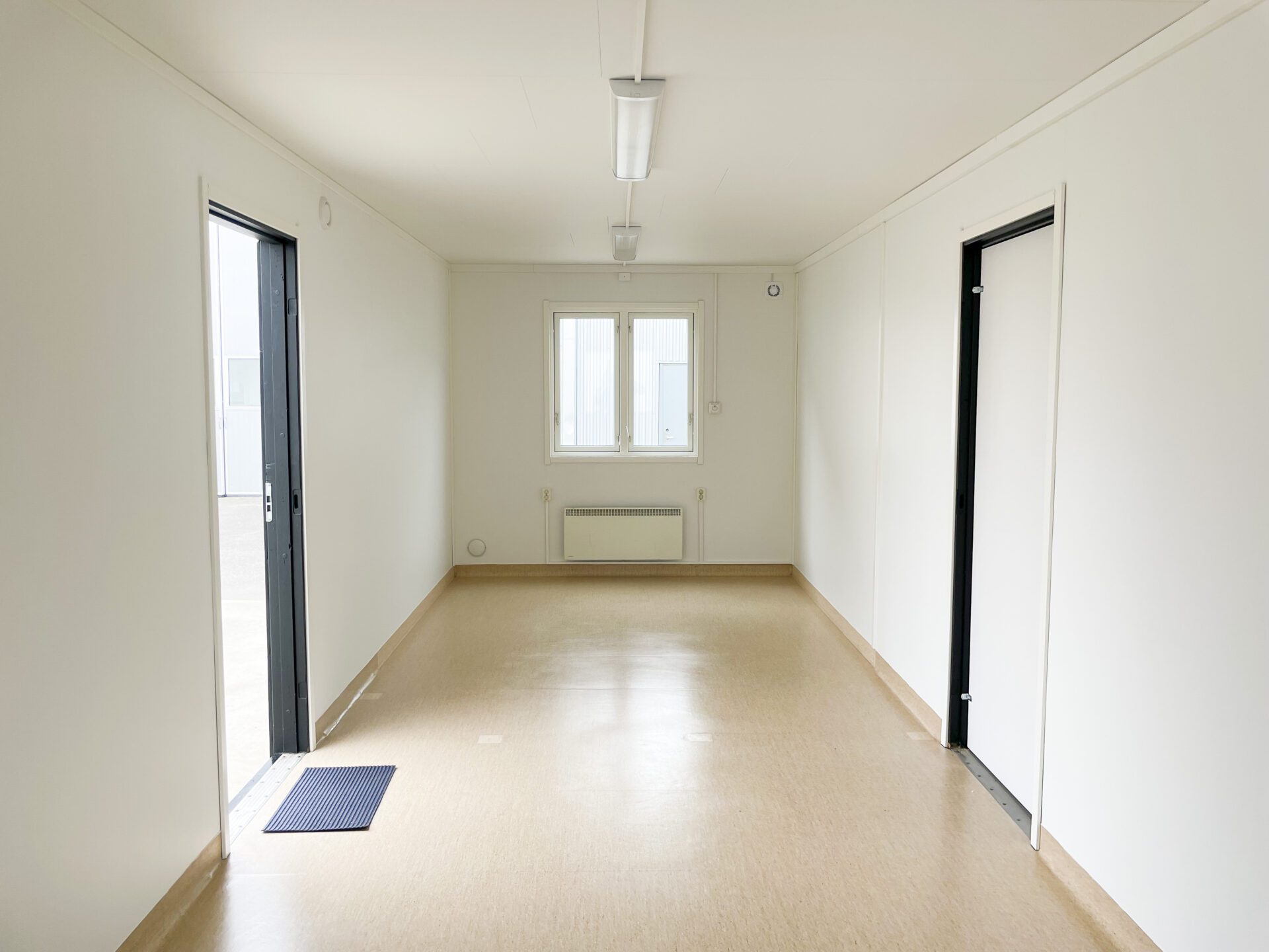 Kontorsbod med öppen planlösning - Bild 5
