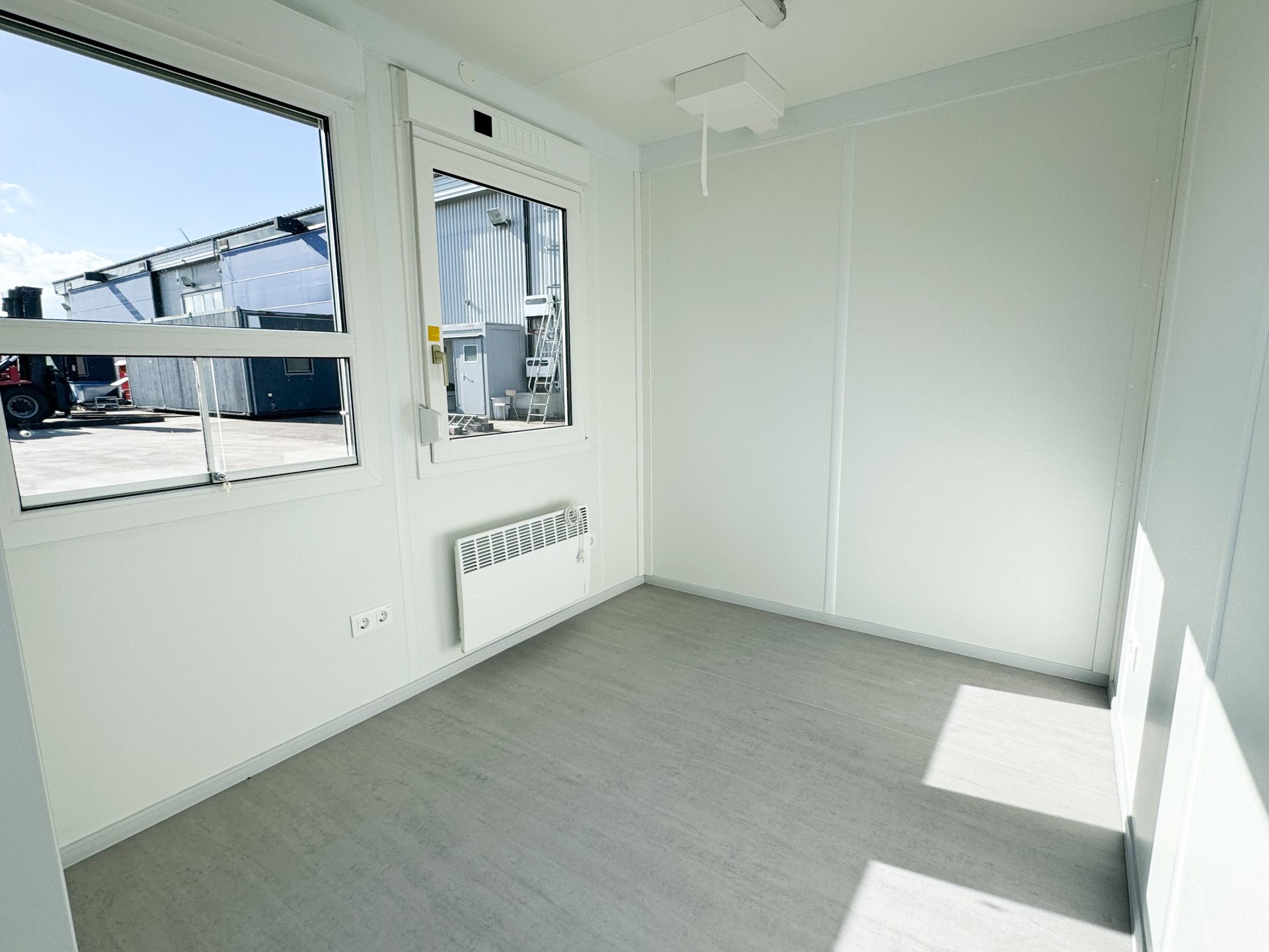 10fot stålmodul med biljettlucka - Bild 6