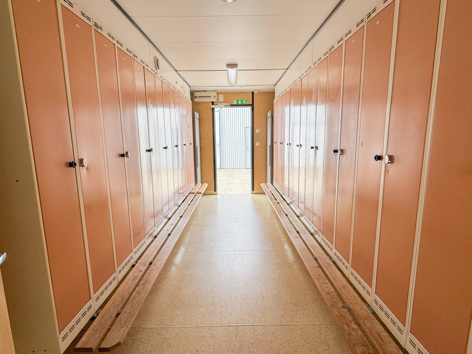 15-mans omklädningsbod - Bild 10