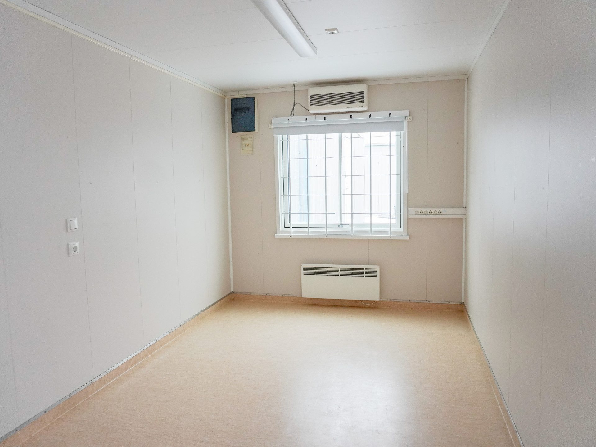 Kontorsbod med en innervägg - Bild 2