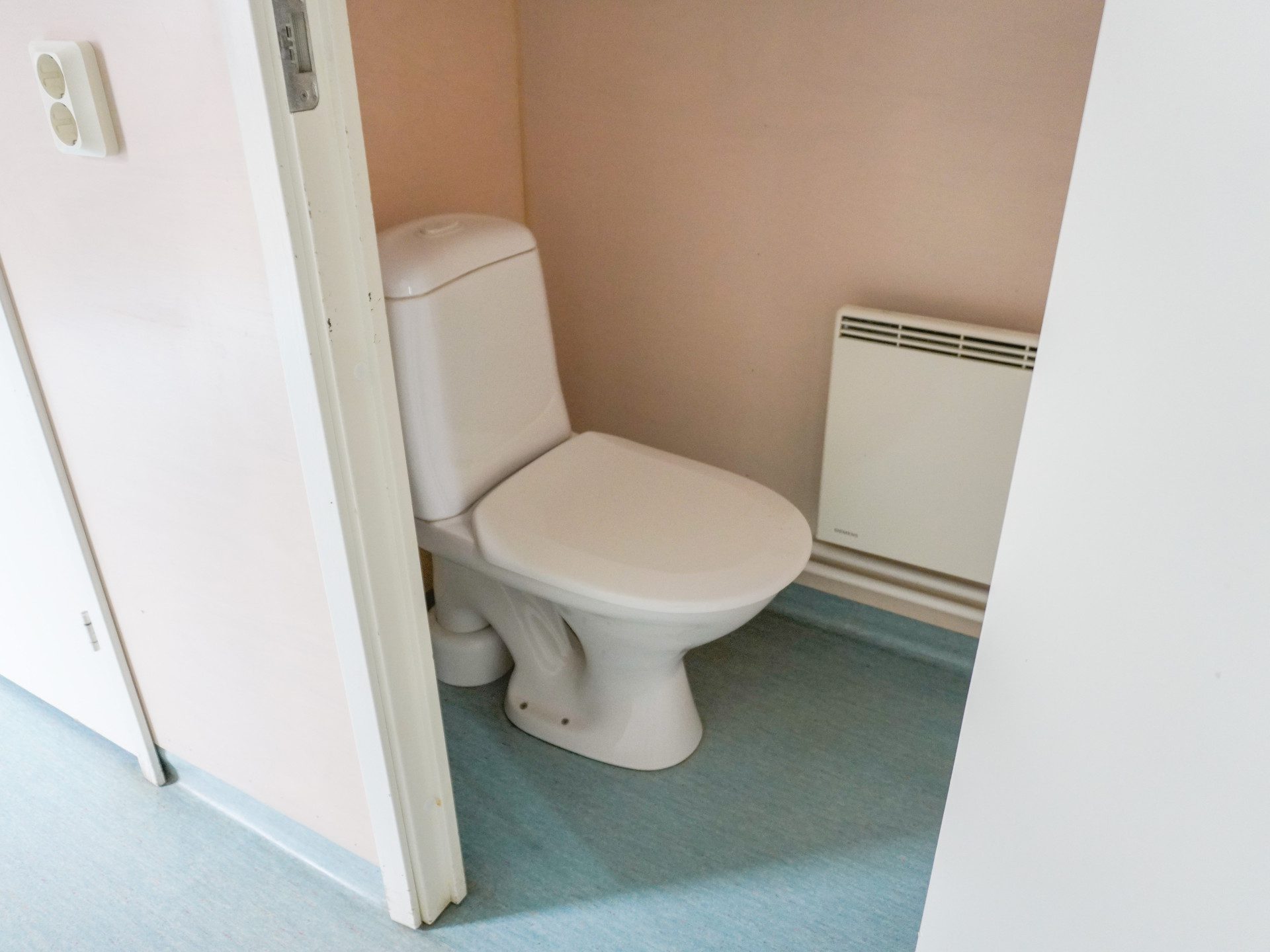 Sanitetsbod med WC & dusch - Bild 6