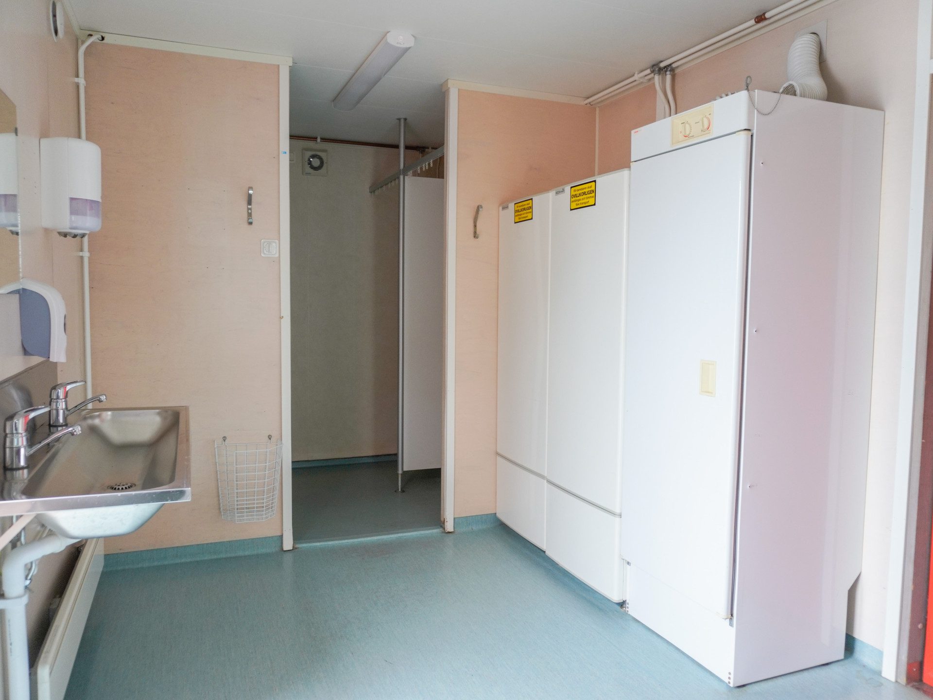 Sanitetsbod med WC & dusch - Bild 8