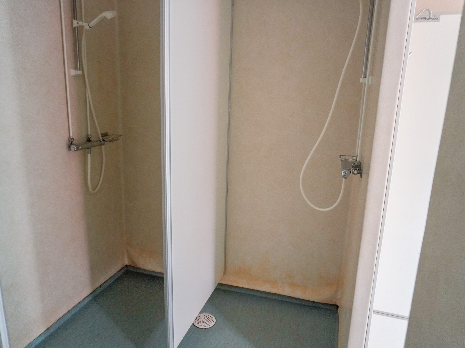 Sanitetsbod med WC & dusch - Bild 10