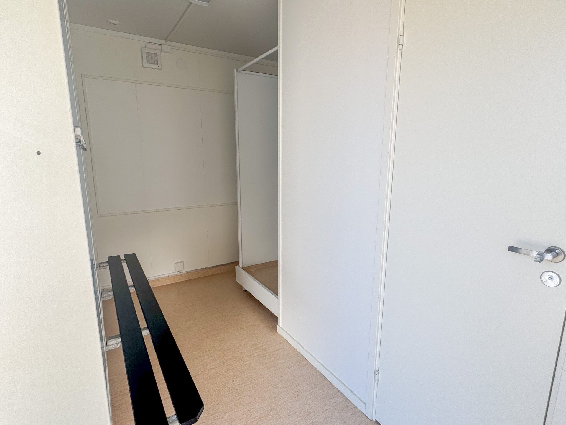 Sanitetsbod med WC & dusch - Bild 5