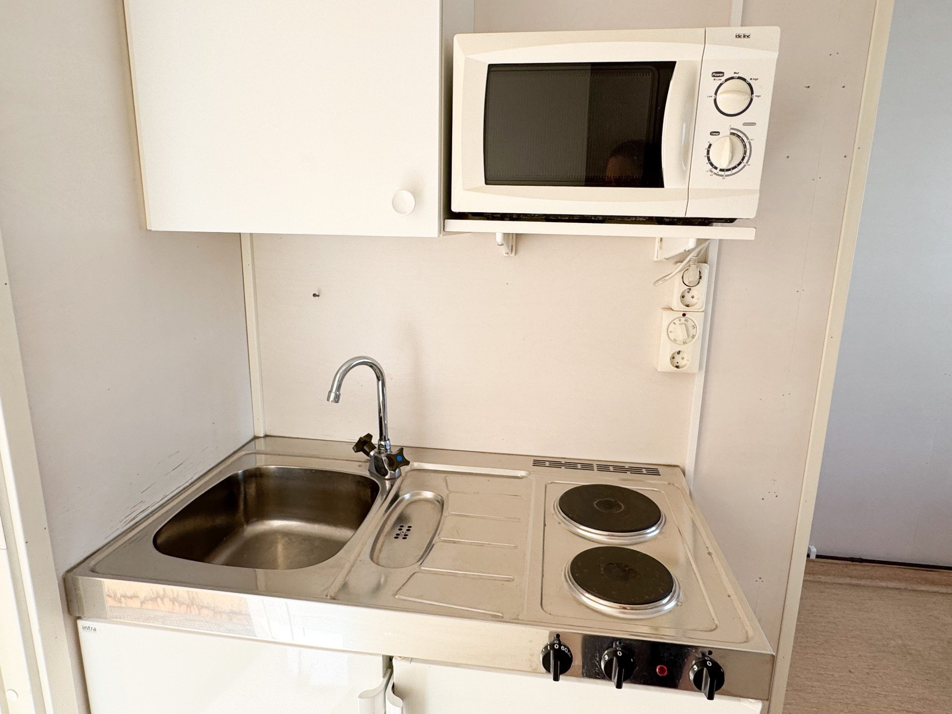 Personalbod med WC, dusch & pentry - Bild 4