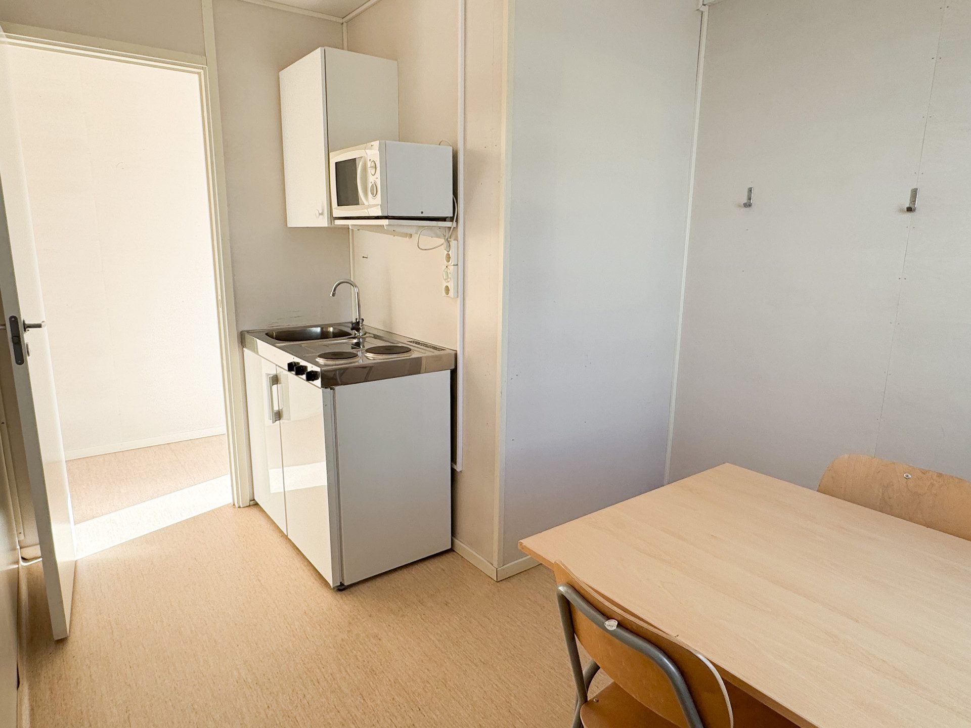 Personalbod med WC, dusch & pentry - Bild 5