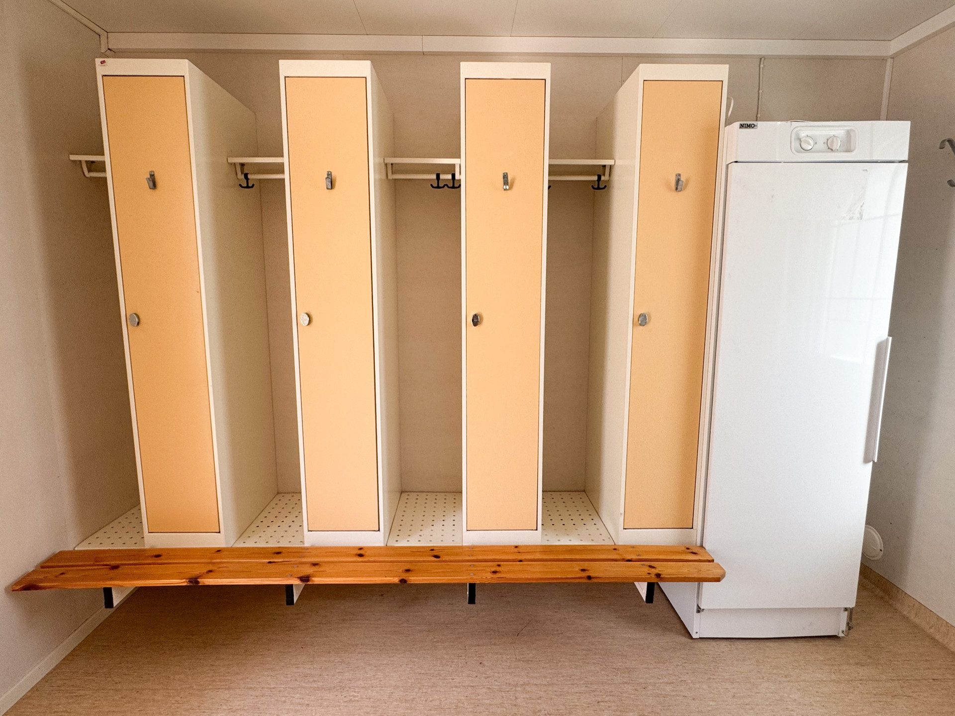 Personalbod med WC, dusch & pentry - Bild 9