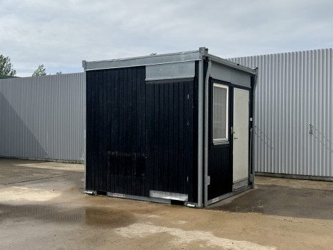 Vattenspolande dubbeltoalett