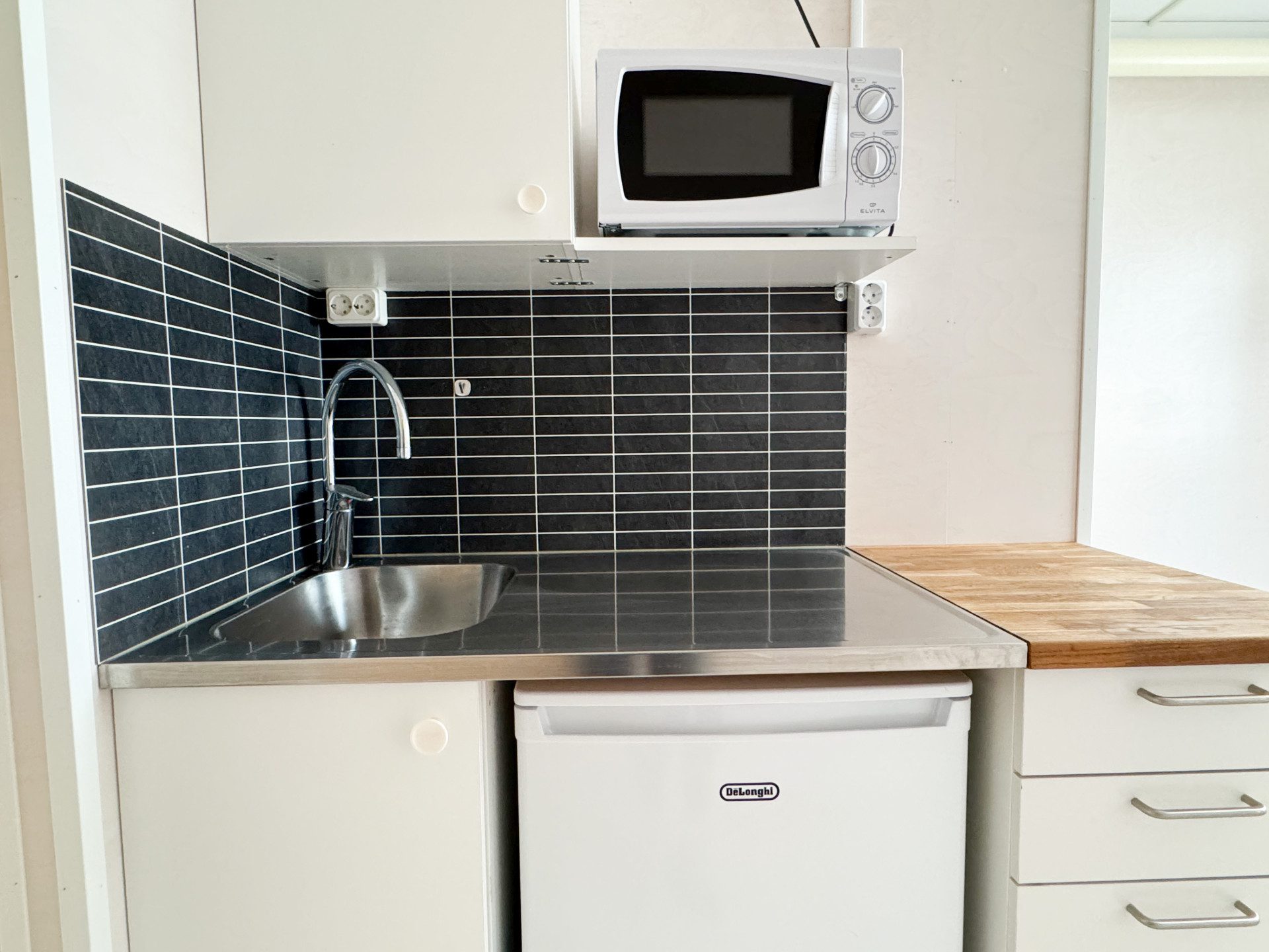 Kontorsbod med WC och pentry - Bild 9